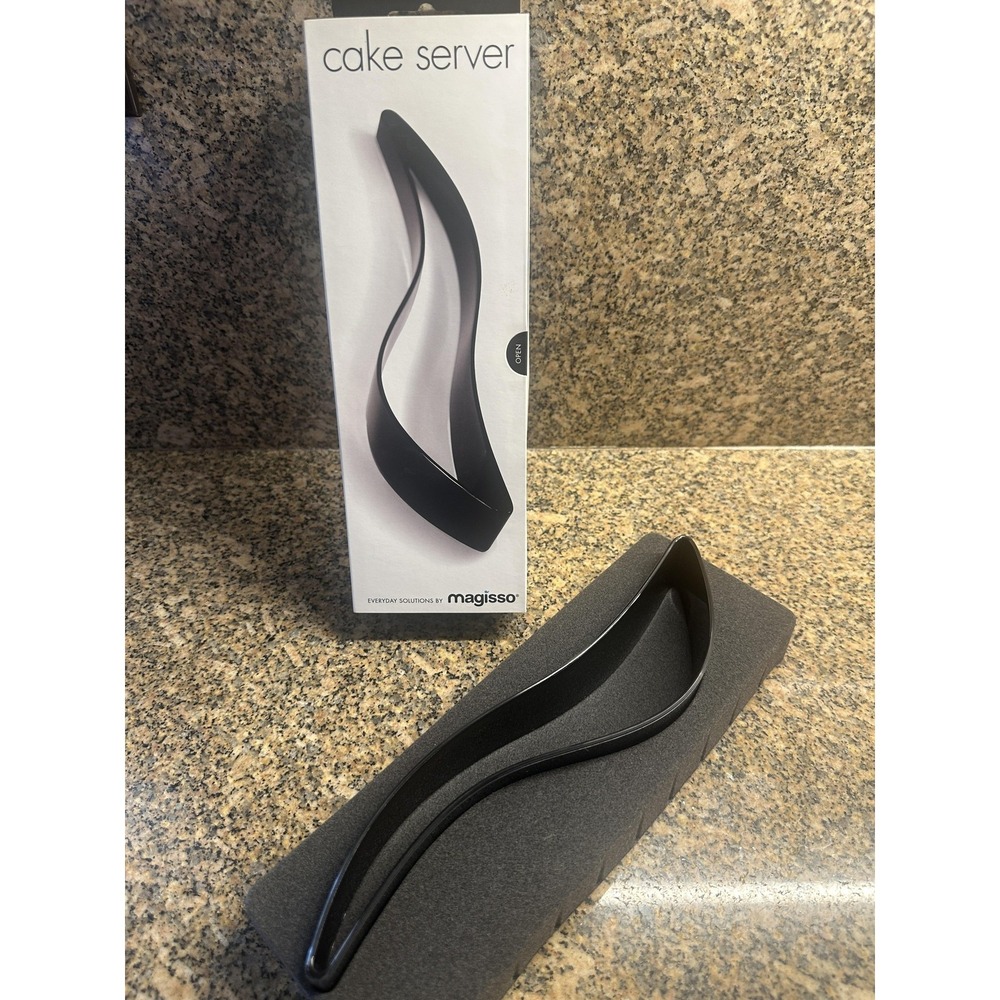 Magisso Cake Server Pure Black One-Handed Slicer Lifter Tool‎ Maria Kivijarvi